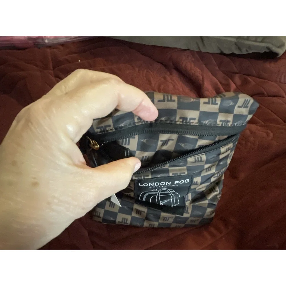 NWT Cognac / Brown London Fog Foldable Travel Duffle Bag,‎ $78 Sports, Gift